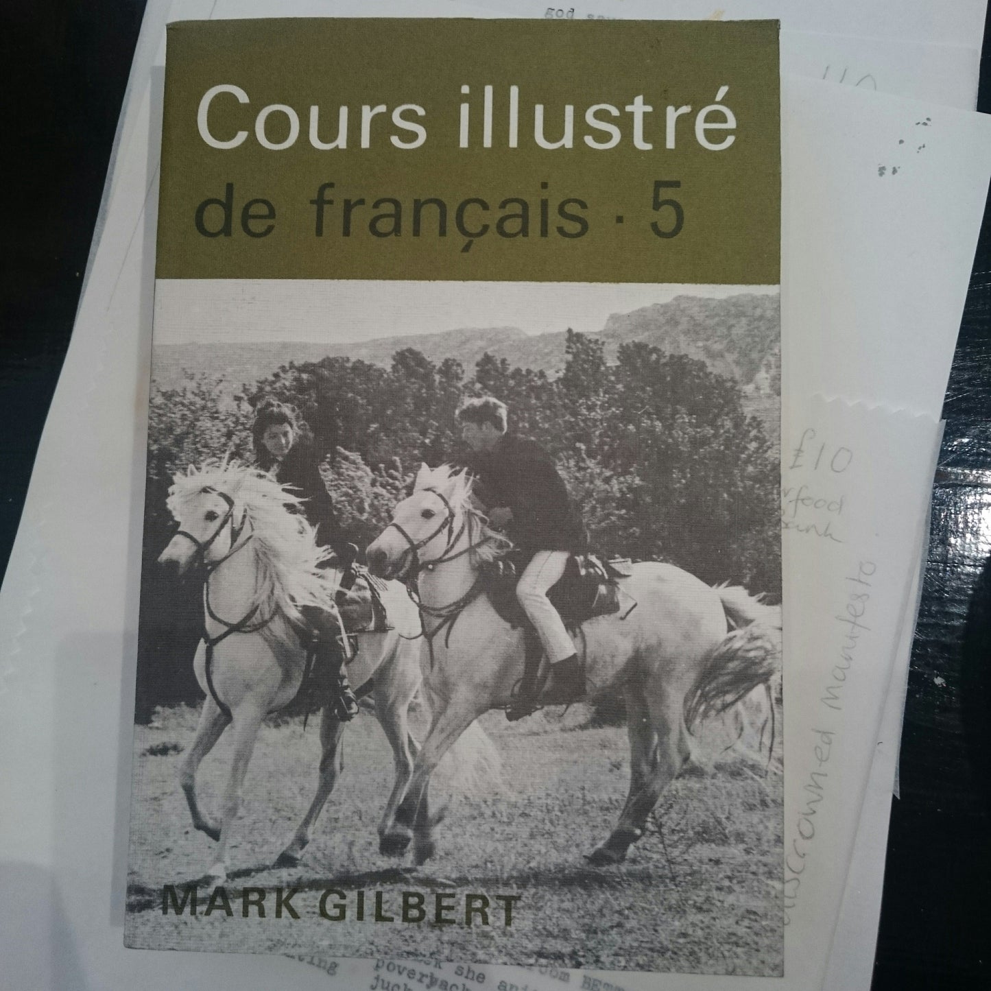 Cours Illustré de Français. 5