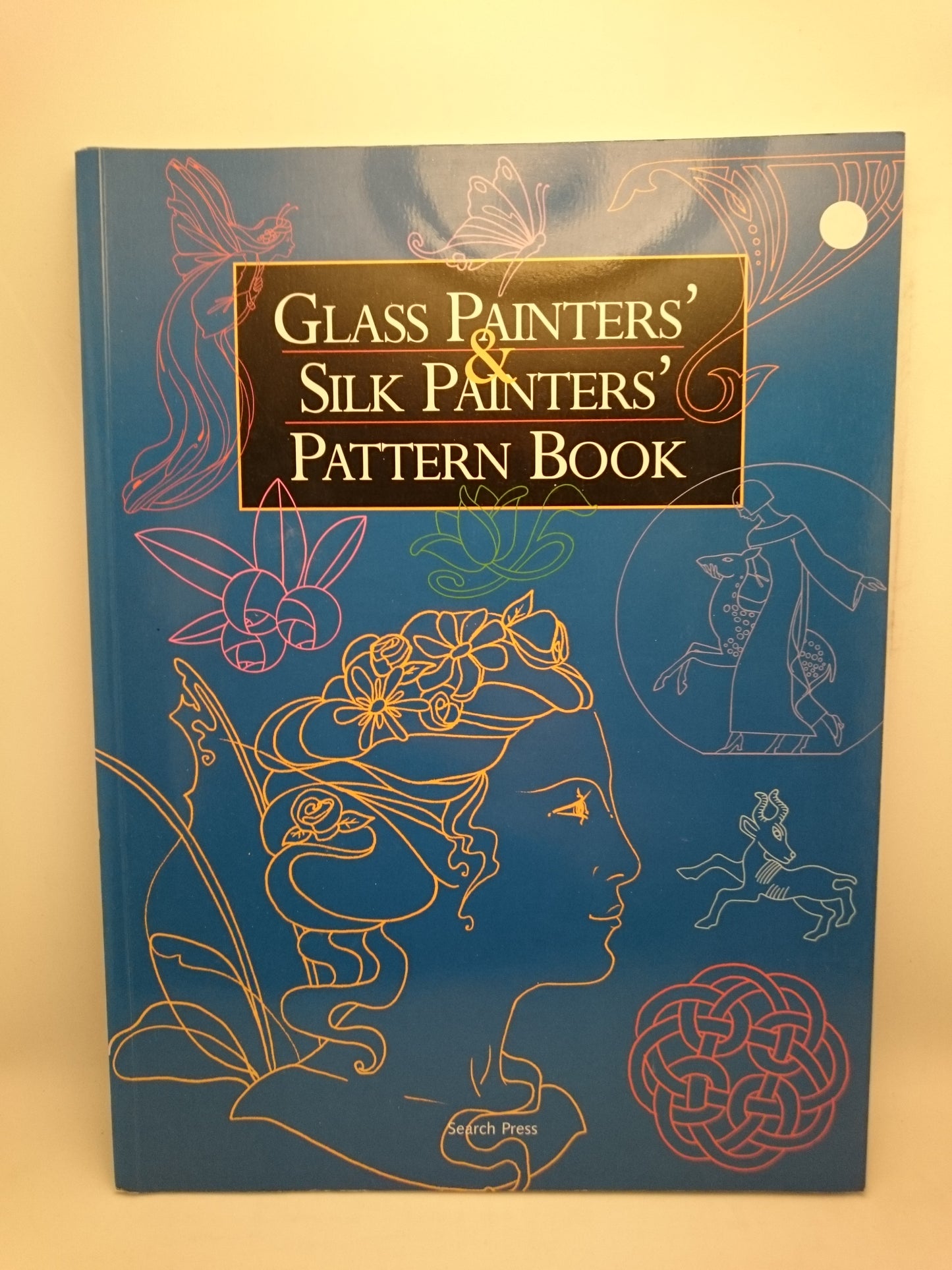Glass Painters' and Silk Painters' Pattern Book